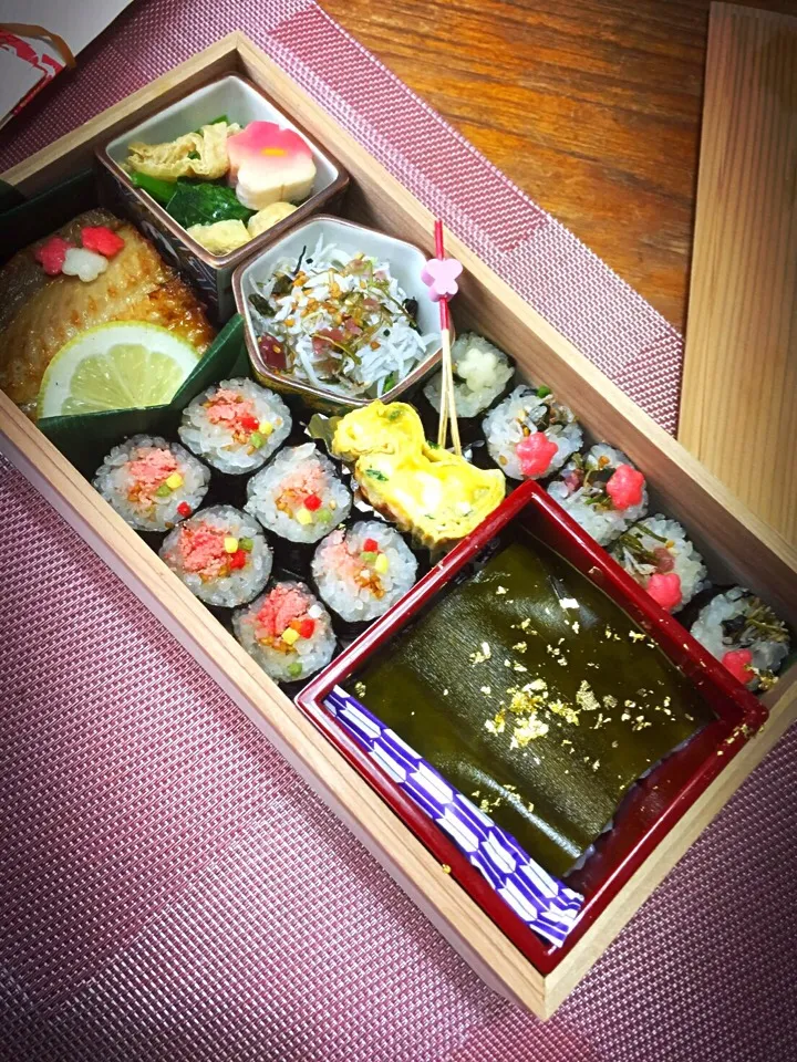 イカの叩き昆布〆お弁当🌷🌷🌷|💍ごはん🍚さん