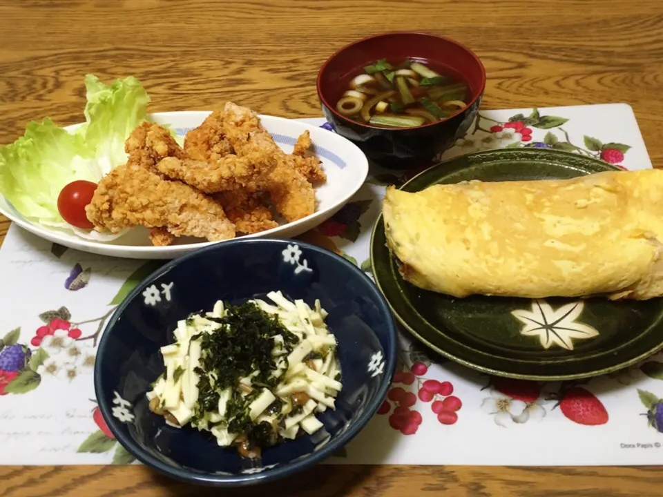 ともさんの料理 クリスピーささみスティック♪・青梗菜とねぎのお味噌汁・肉じゃが入りオムレツ・山芋となめこのわさび和え|美也子さん