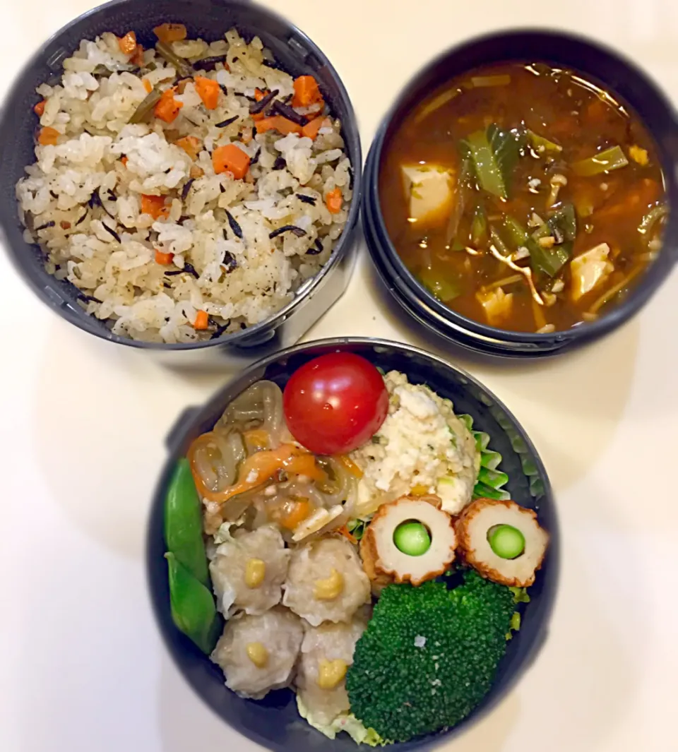 #ひじきご飯 #中華弁当 #麻婆春雨 #焼売 #ちくわアスパラ#ポテトおからサラダ#ナメコと小松菜と豆腐の赤だし|アンジーさん