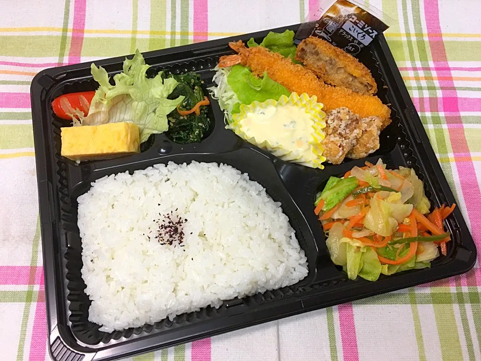 Snapdishの料理写真:スポーツ少年団向け弁当 蒲郡市宅配|Naokazu Kuritaさん