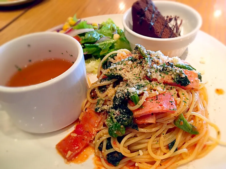 ほうれん草とベーコンのパスタプレート|白川哲也さん