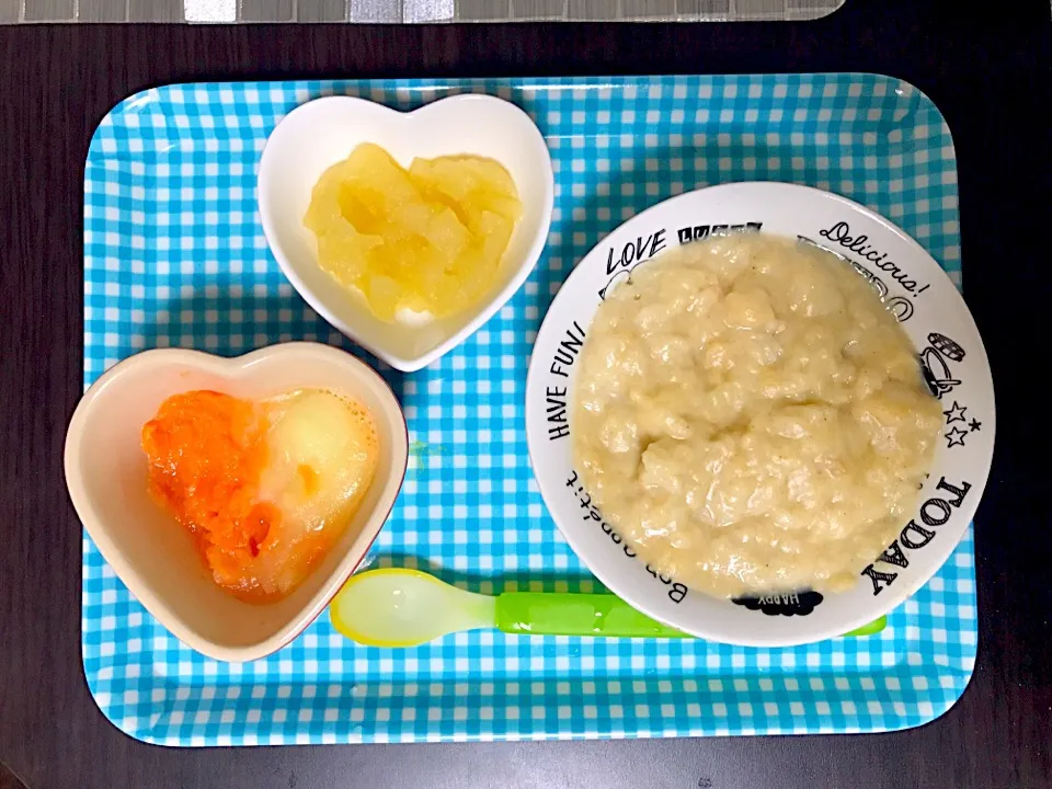 2/11❁息子離乳食
ミルクきなこパン粥 小さじ12
にんじん🥕ポテト 小さじ4
りんご🍎小さじ2#離乳食|つんさん