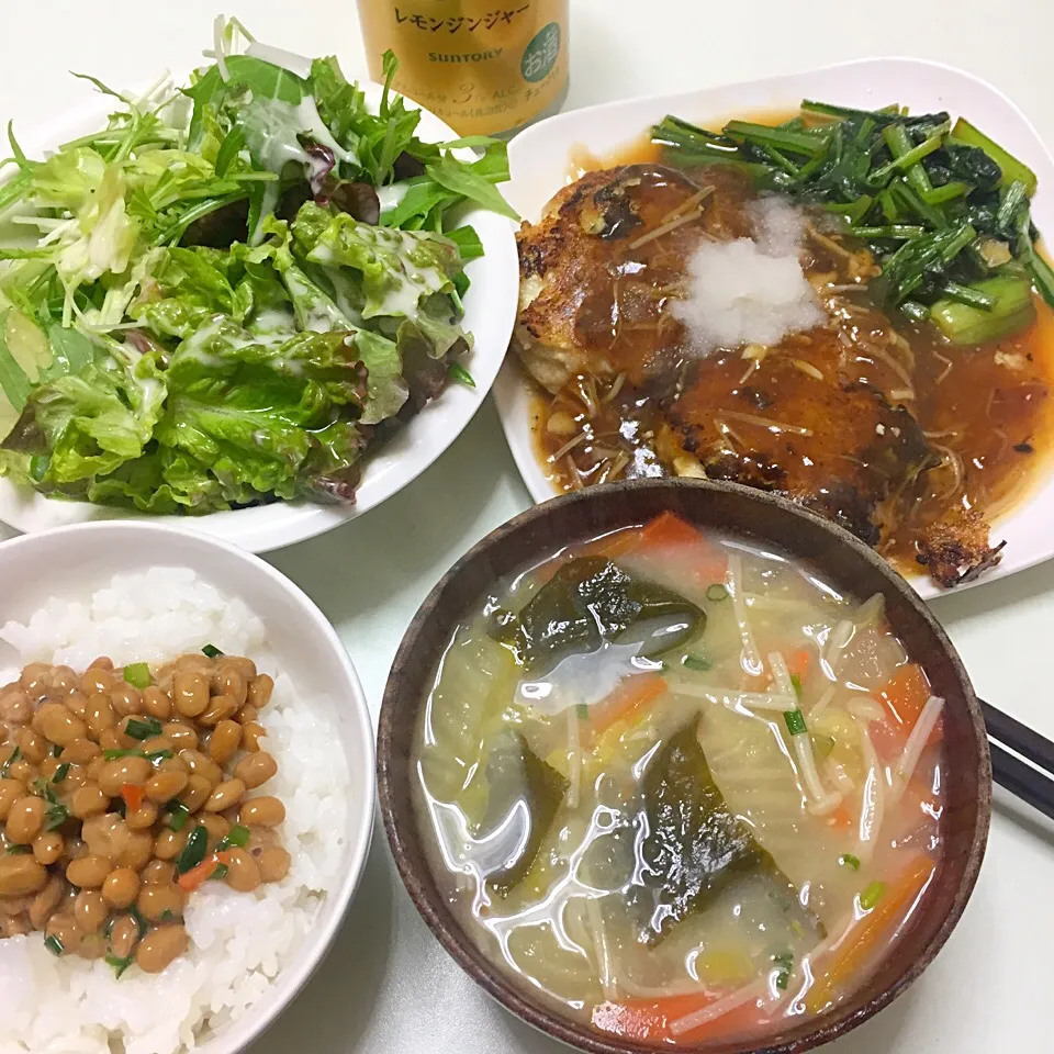 ・豆腐ハンバーグ
・おみそ汁
・レタスと水菜のサラダ
・納豆ご飯|とうふさん