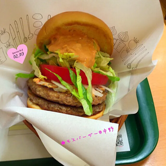 ★☆お出かけランチ☆★モスバーガーのモス野菜バーガー・ダブル♪|さとみさん