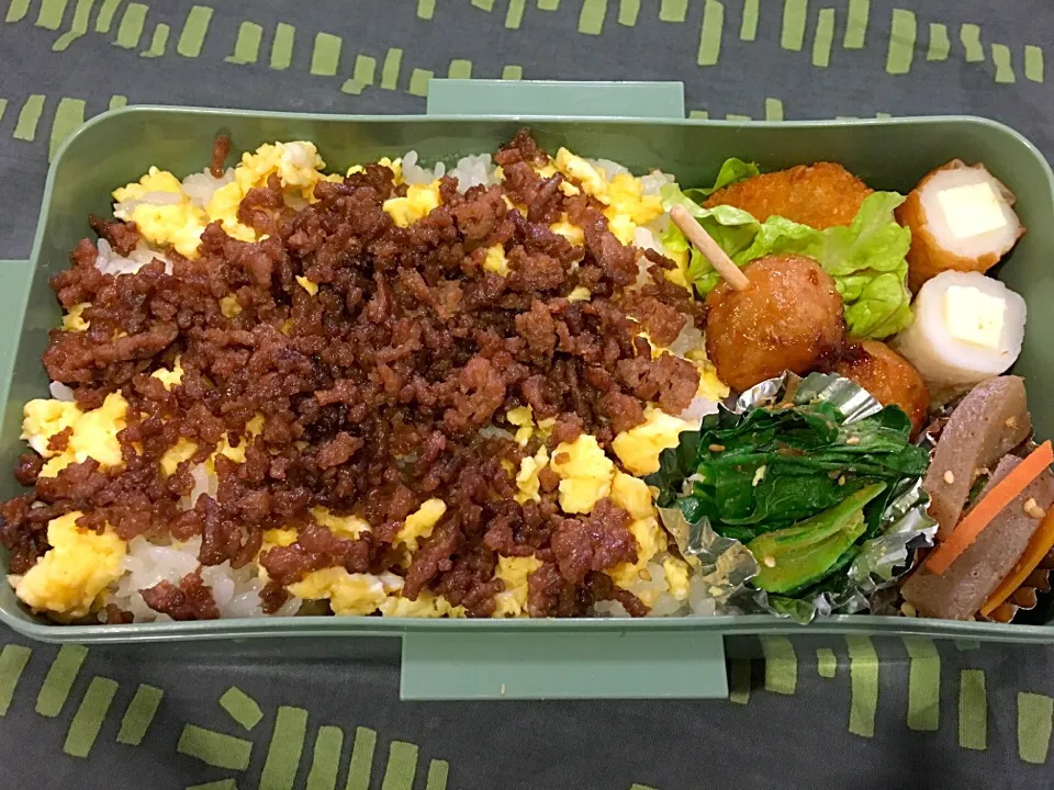 そぼろご飯のお弁当。|Chiharuさん