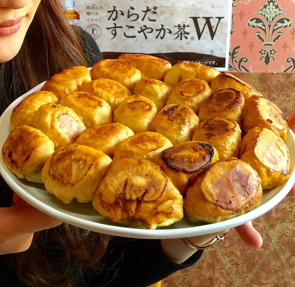 びっくり😱💦シュウクリームの様に見える餃子です。|keikoさん