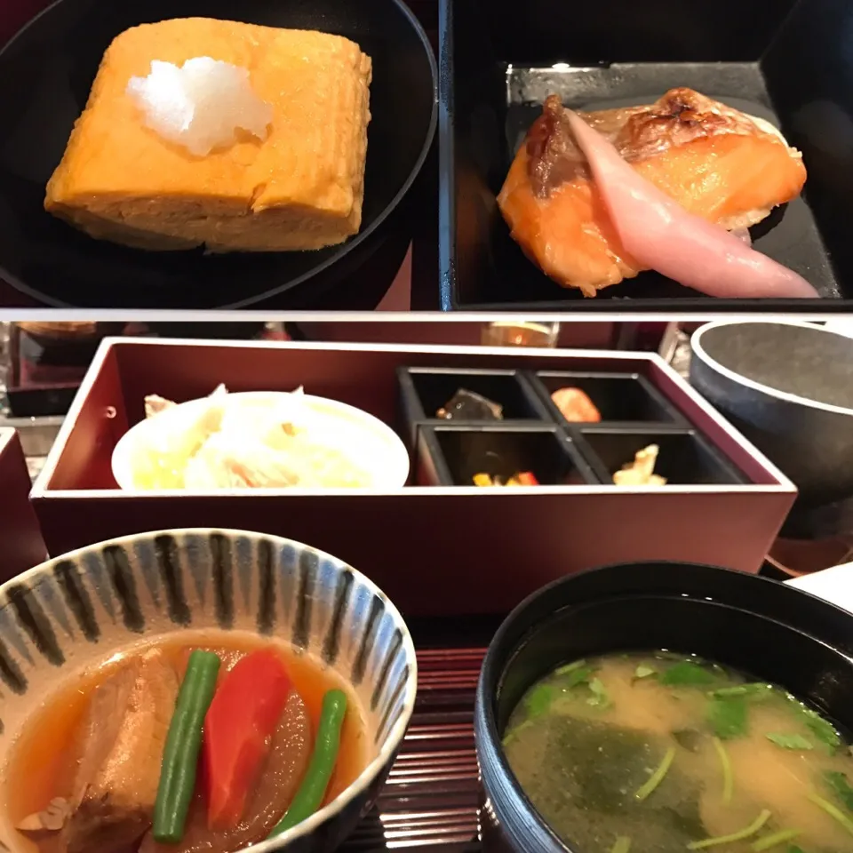 Snapdishの料理写真:京都リッツカールトン
…朝の和食🍚…やっぱ日本人っすね|Toru Satoさん