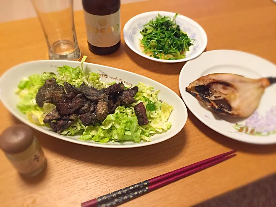 Snapdishの料理写真:宮崎地鶏炭火焼＆のどぐろ干物＆豆苗とセロリの中華炒め with COEDO白|mayさん