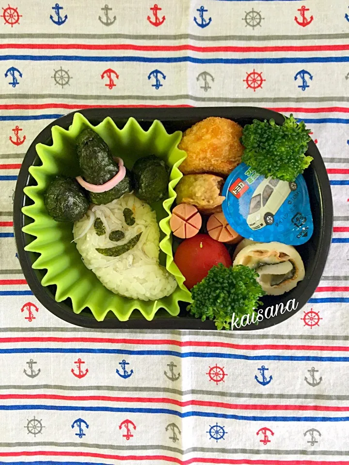 ハロウィンミッキー弁当♡  2016.10.25

#幼稚園 #年少 #キャラ弁 #ハロウィンミッキー #ハロウィン|カイサナママさん