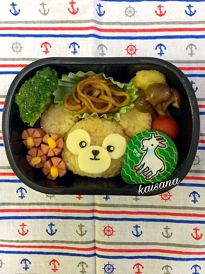 Snapdishの料理写真:ダッフィー弁当♡  2016.11.1

#幼稚園 #年少 #キャラ弁 #ダッフィー|カイサナママさん