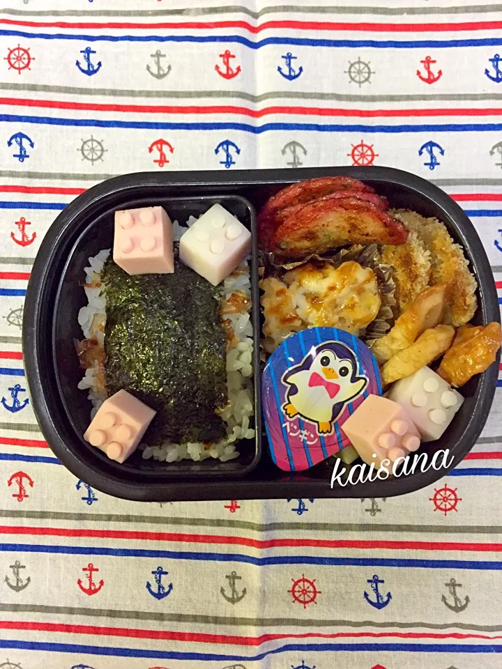 Snapdishの料理写真:のり弁当♡  2017.1.17

#幼稚園 #年少 #のり弁 #レゴ|カイサナママさん