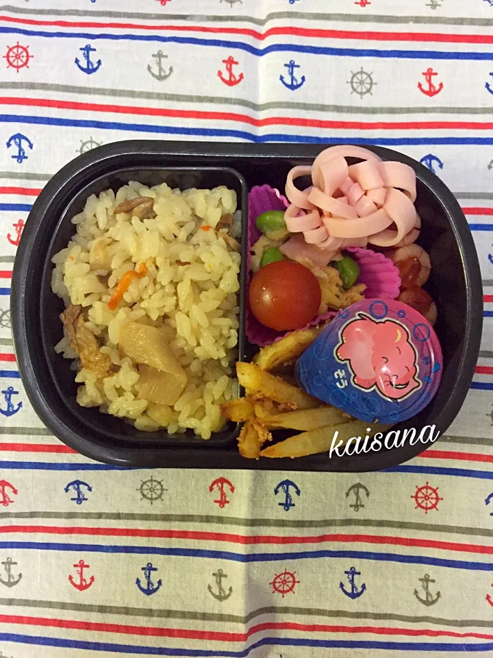 炊き込みご飯弁当♡  2017.1.30

#幼稚園 #年少 #お弁当 #炊き込みご飯|カイサナママさん