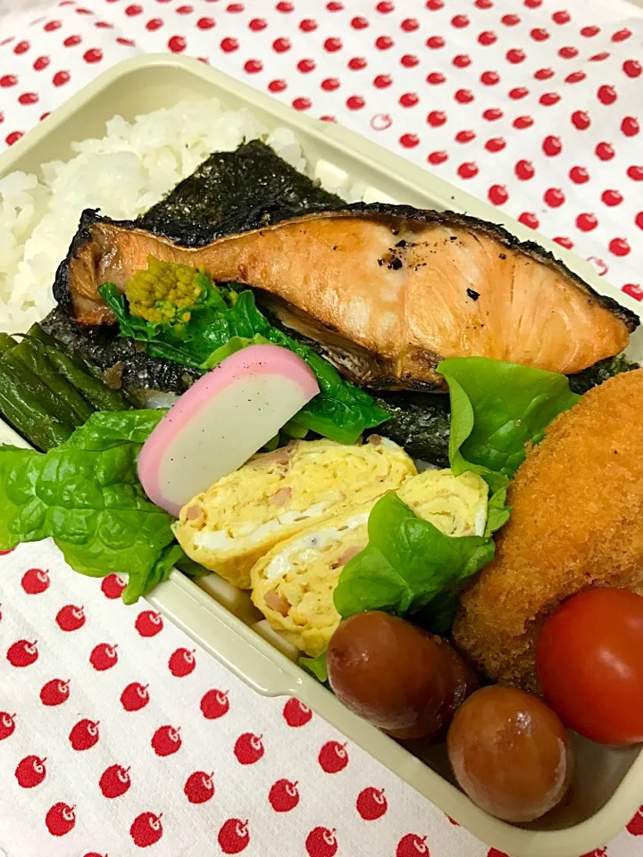 Snapdishの料理写真:2月13日お弁当。#お弁当 #魚#常備菜#コロッケ|Kumi Satouさん