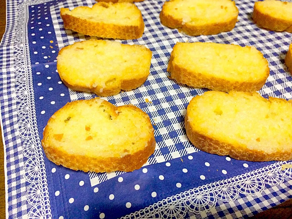 フランスパンでラスク🥖|ゆぅさん