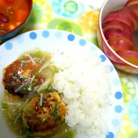 Snapdishの料理写真:みぞれ餡掛け豆腐ハンバーグ、さつまいものレモン味醂煮、ミネストローネ|わかさん