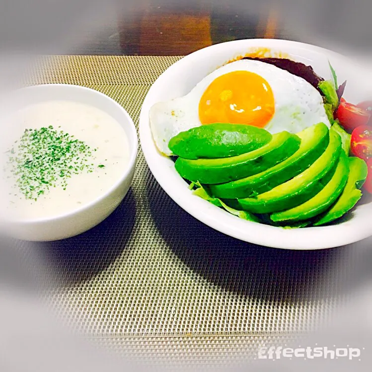 ロコモコ丼
クラムチャウダー
昨日の晩ご飯(๑˃̵ᴗ˂̵)|るみさん