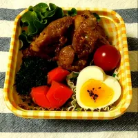 今日のお弁当 
 #にんじん #ブロッコリー #とりもも #トマト

 #ゆで卵|川村久美さん