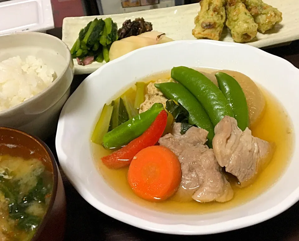 晩ごはん 肉と野菜のあっさり煮  ちくわ磯辺揚げ 納豆 漬物s|ぽんたさん