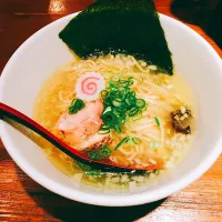 Snapdishの料理写真:塩ラーメン|ふくさん