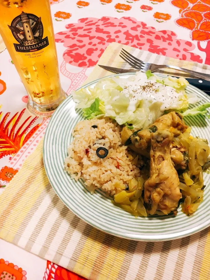 イメージ⭐︎アフリカ2回目
トマトとオリーブ炊き込みご飯
鶏肉とセロリ、玉ねぎのサフラン煮
サラダヨーグルトハーブドレッシング|みさん