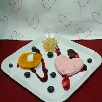 Deconstructed Pink Berry Cheesecake with grilled Peach and Blueberries|Dessert Girlieさん