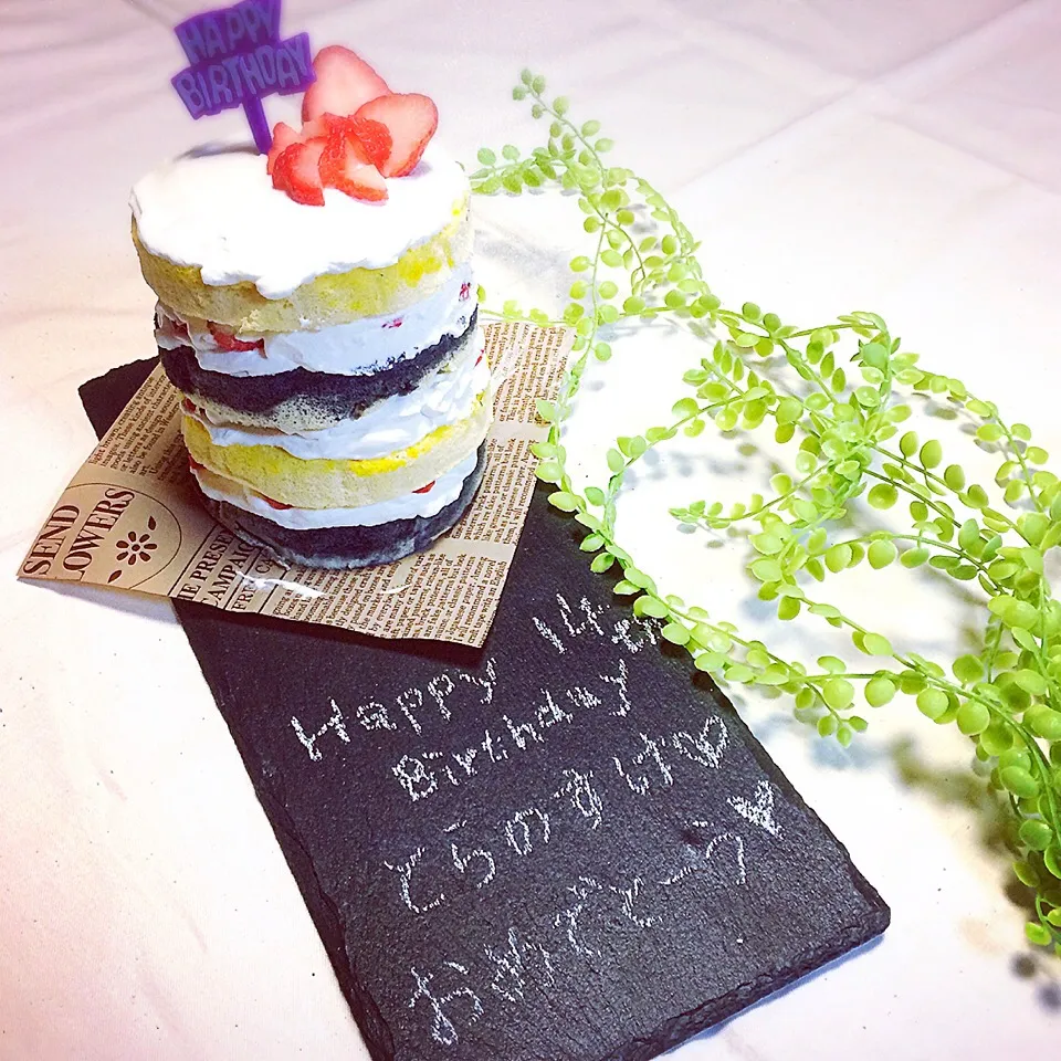 Snapdishの料理写真:Rizmuさんのお料理❤️
シフォンロールケーキ✨de！
2.14👱🏼次男Birthday🕯
NAKED CAKE🎂|sally.127さん