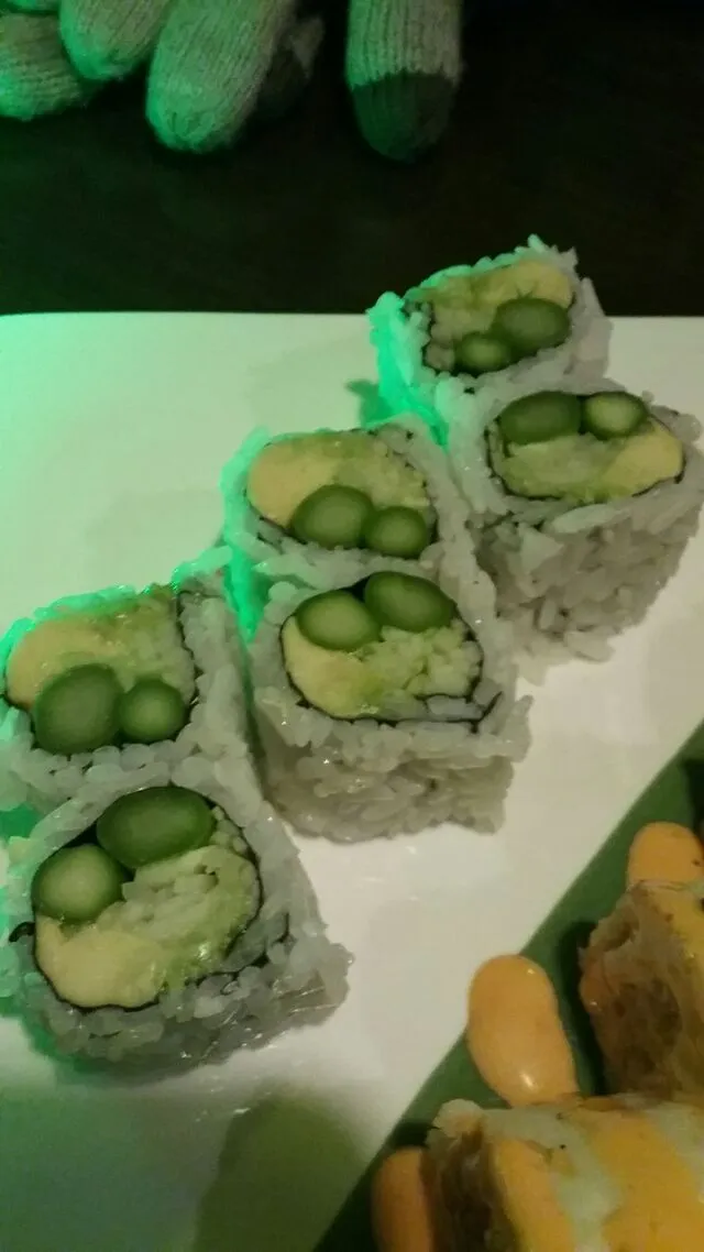 Snapdishの料理写真:aac roll.  asparagus,  avocado,  and cucumber.|Polly Gelfusoさん