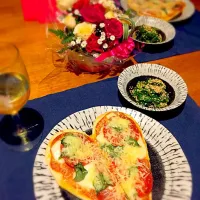 バレンタインのハートピザ。
St. Valentine's Day Pizza.|Sayaka Jinsenji Huletteさん