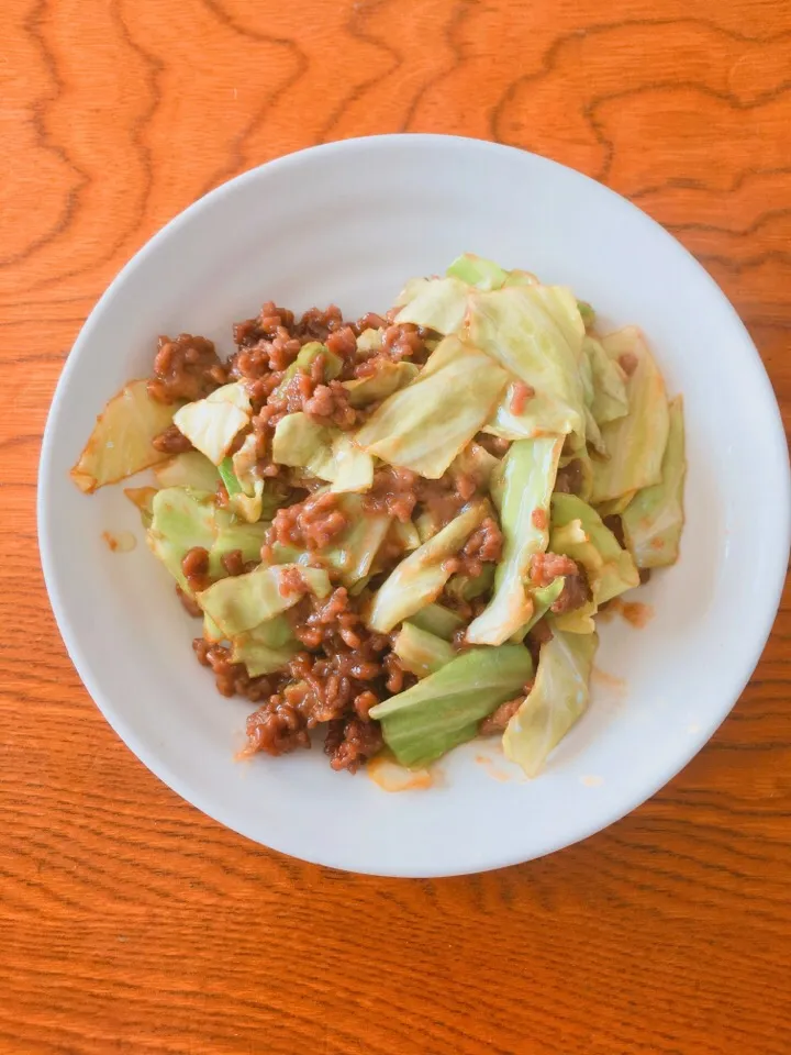 ひき肉とキャベツの味噌炒め|ちーさん