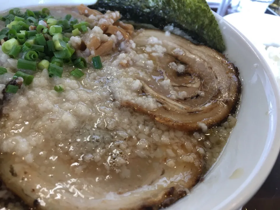 豚骨醤油ラーメン。|KOMAさん