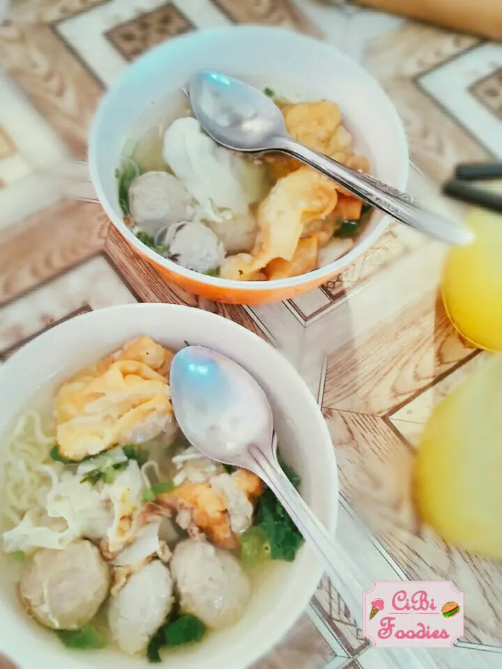 🏡Bakso Abah Killer, Surabaya
Menu : Bakso Abah, Special Menu ➡ Cheese Meatball, Mushroom Meatball, Tofu Meatball
Address : Jl. Klampis Semolo Timur AB 36, Surab|Pramita Riza Oktavianiさん