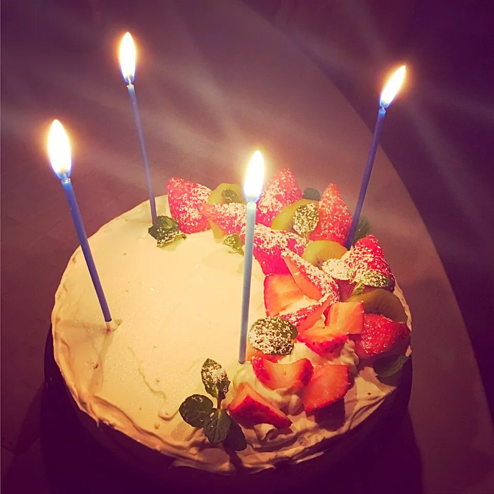 Snapdishの料理写真:お誕生日ケーキ@主人|よ〜んさん