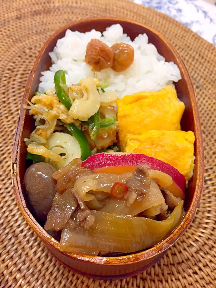 こんにゃくの甘辛煮を加えて、残りもので乗り切る金曜日のお弁当
#わっぱ弁当 #お弁当 #すき焼き #こんにゃく|hidejetさん