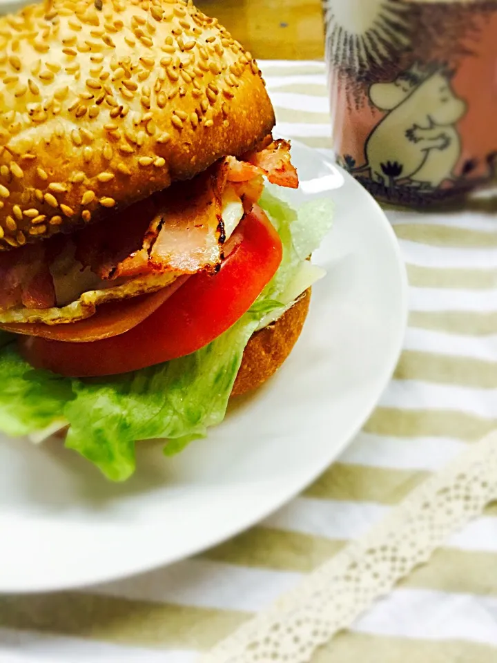 手作りバンズのBLTバーガー|*chisako*さん