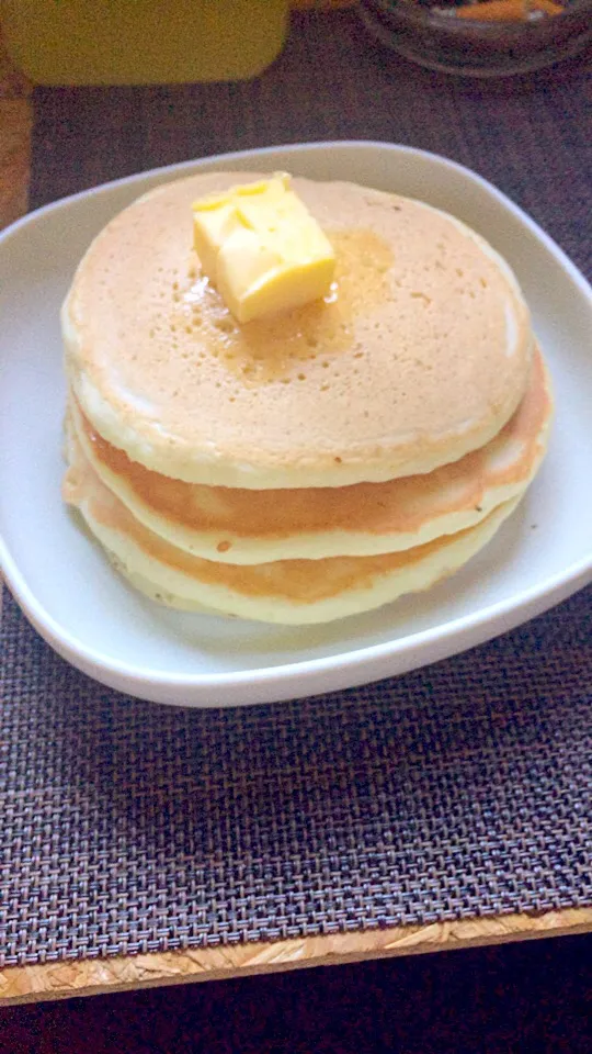 ホットケーキミックスとお水だけ〜
もっちりパンケーキ|かなさん