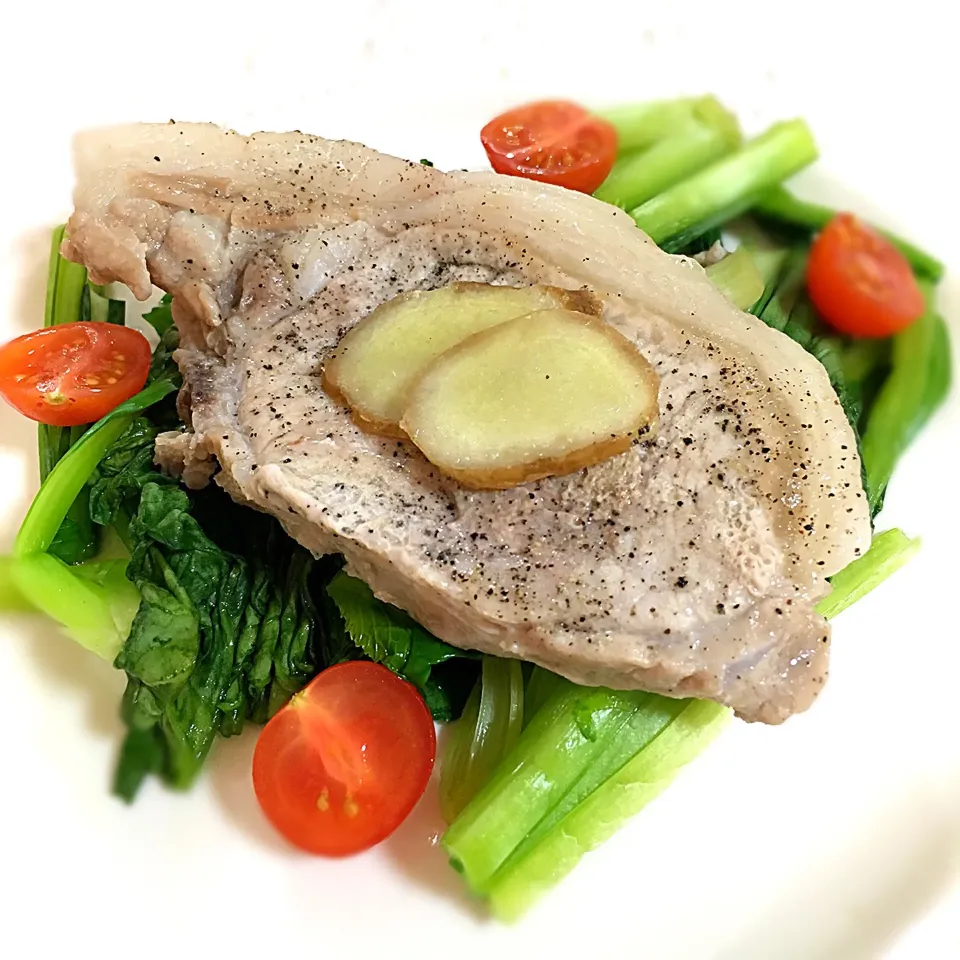 レンジで作る蒸し豚ロース肉  香味風味|志野さん