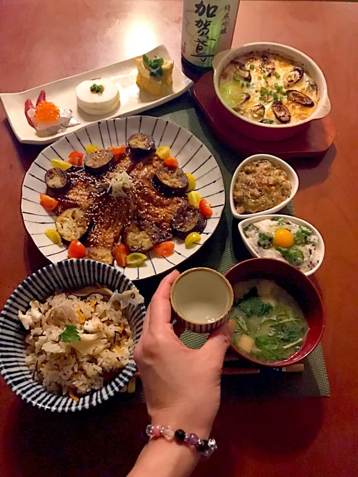 Today's Dinner🍴前菜･長芋と豆腐のﾍﾙｼｰｸﾞﾗﾀﾝ･鰯とお野菜の蒲焼き･五目鯛飯･生海苔とおあげのお味噌汁･子持ちめかぶ納豆･ゆかりｵｸﾗ大和芋|🌈Ami🍻さん