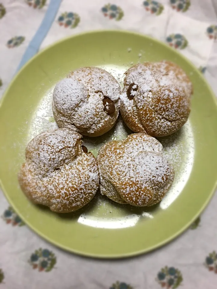 Choco custard cream puff
#choux #creampuff #chococustard|Melia Sandya Utamiさん