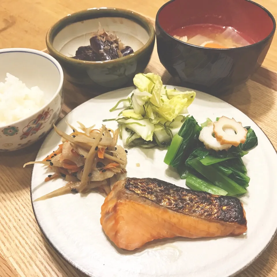 Snapdishの料理写真:鮭の塩焼き|taketakekoさん