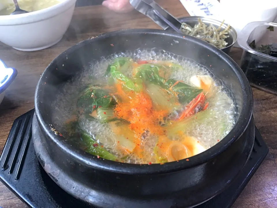 釜山済州家にて、海鮮鍋😋❣️|みほままこさん