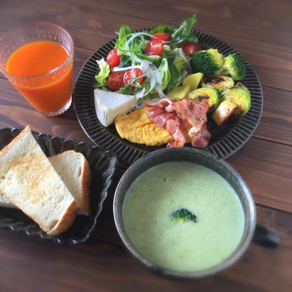 今日の朝ごはん|ぺんぎんさん