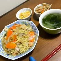 Snapdishの料理写真:🍴あんかけ焼きそば 🍴わかめスープ 🍴コールスロー 🍴レンコンのきんぴら|ひかりさん