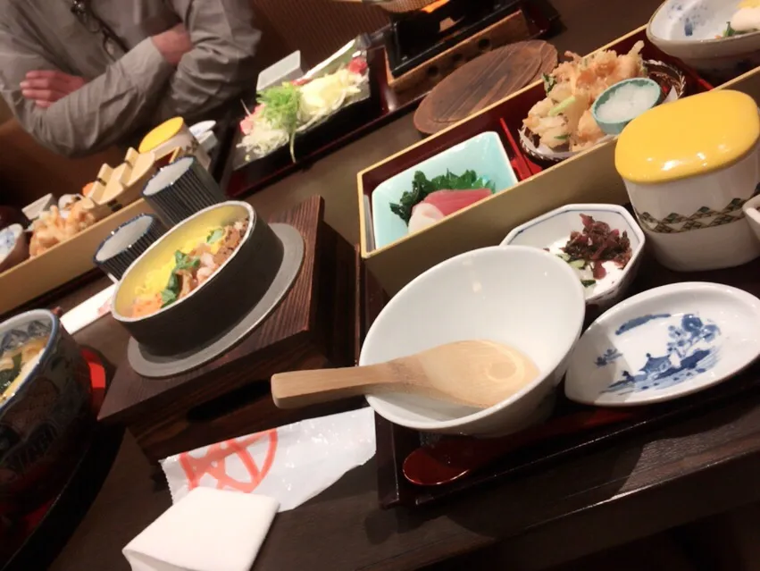 Snapdishの料理写真:釜飯弁当|ちーさん