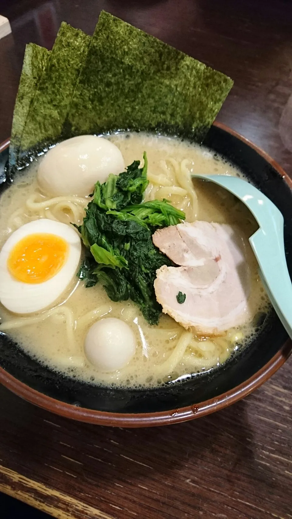 Snapdishの料理写真:味玉ラーメン
船橋家
047-422-3838
千葉県船橋市本町7-1-1 船橋駅シャポー 1F
https://tabelog.com/chiba/A1202/A120201/12037732/|tomoyuki.nakaharaさん