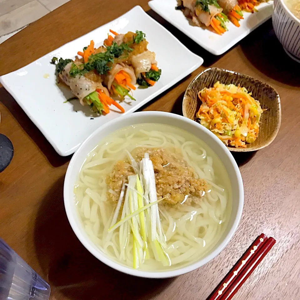 🍴人参と豆苗の豚バラ巻き
🍴ひき肉とねぎのにゅうめん
🍴コールスロー|ひかりさん