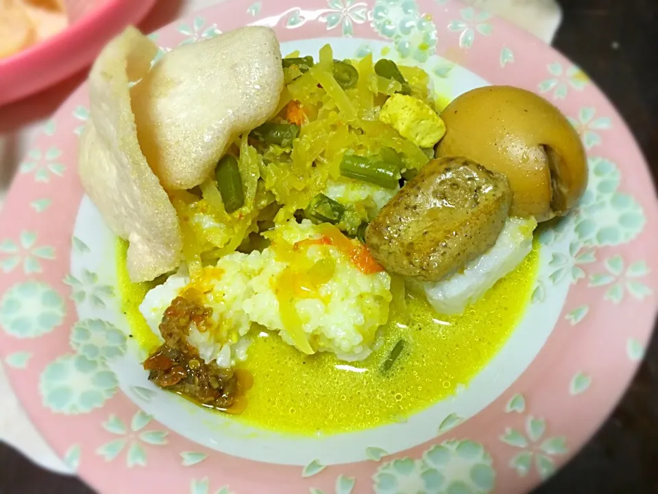 Lontong sayur|lia apriliaさん