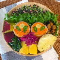 Snapdishの料理写真:お花の肉巻き弁当|10HIROさん