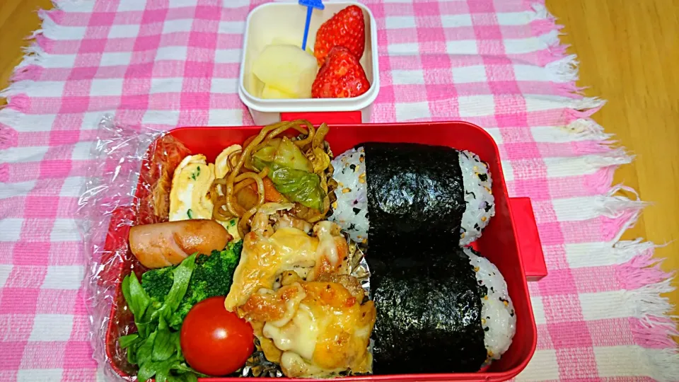 カリカリチーズチキン弁当！ゆずへ|なぎこさん