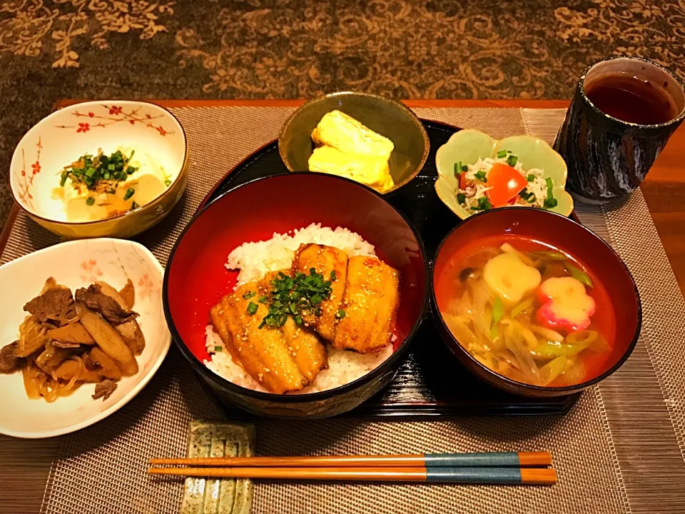 秋刀魚の蒲焼き丼|あいさん