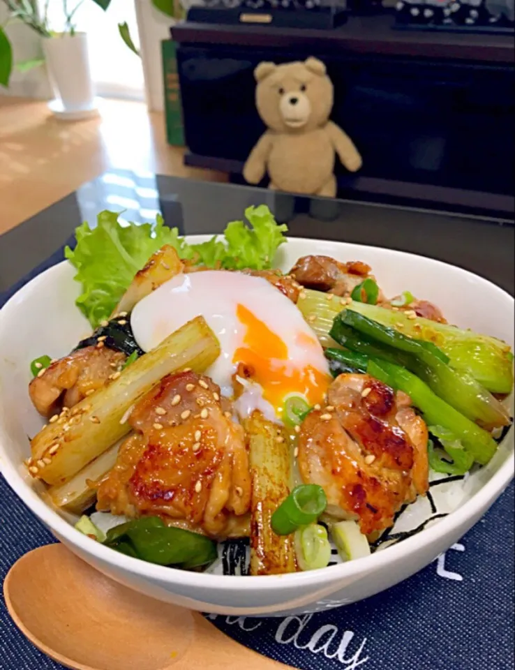 ガク魁‼︎男飯@やぁづさんの料理 フライパンで焼き鳥丼！？ねぎま丼？親子丼？|ゆかりさん